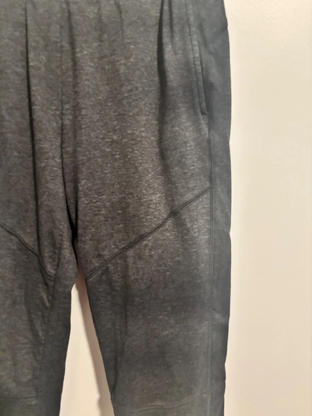 American Eagle joggers